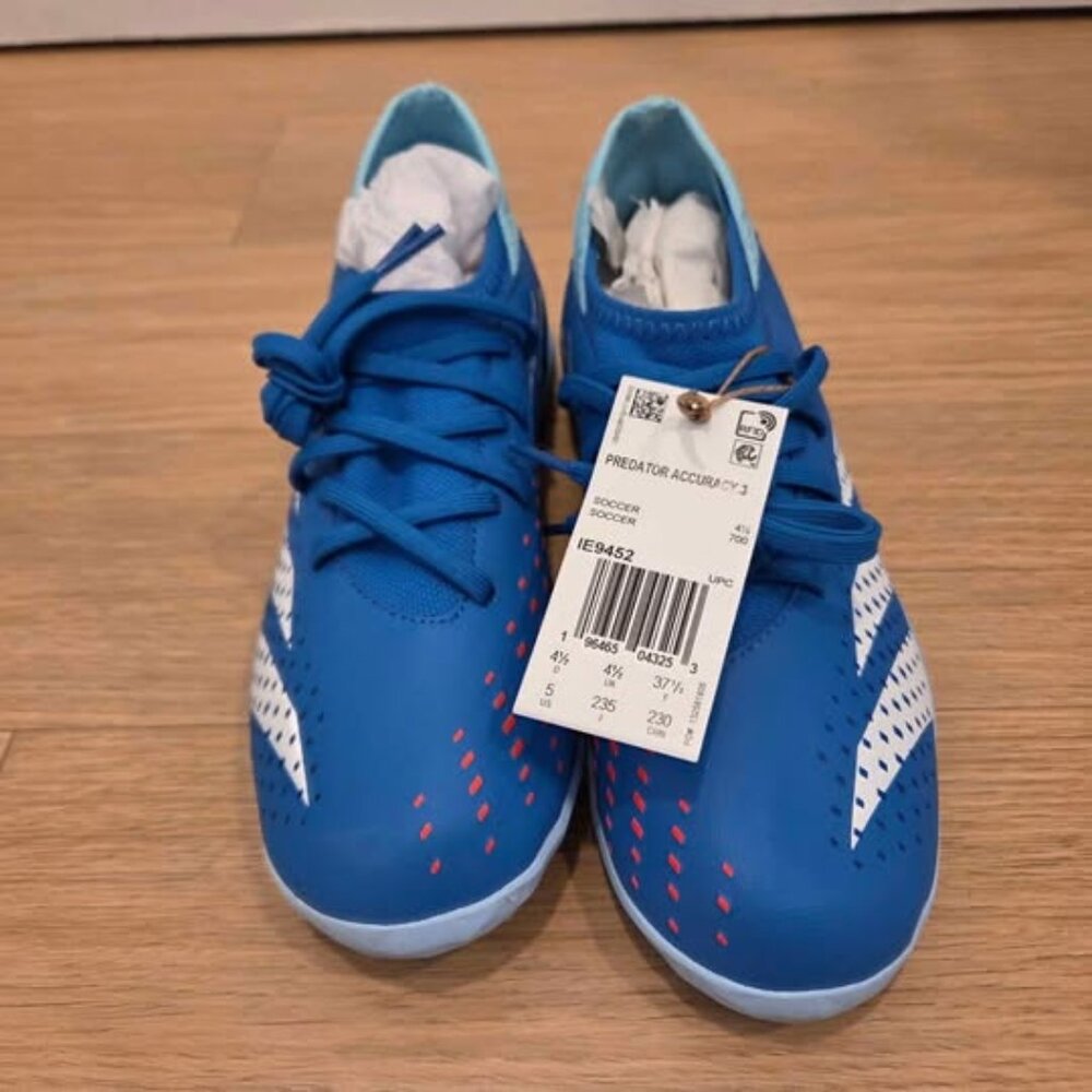 NEW Adidas Predator Accuracy.3 Turf Youth Adidas Size:5